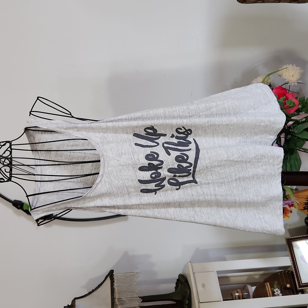 Secret treasure graphic tank top XL/XG 16-18